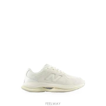 New Balance 26 FW  TF100 �޽� �г� ����Ŀ�� UTFOA4U0 TP45738267626 FW  TF100 �޽� �г� ����Ŀ�� UTFOA4U0 TP457382676