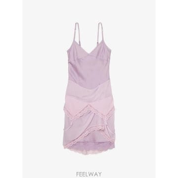 26 FW  레이스 트리밍 개더 미니 드레스 2F6RDR044W41533 TP458731644
