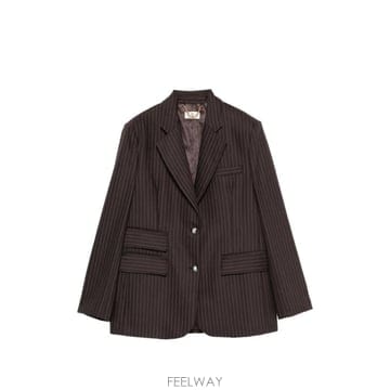 26 FW Elisabetta Franchi 핀스트라이프 패턴 노치드 라펠 블레이저 GI24766E2 TP4