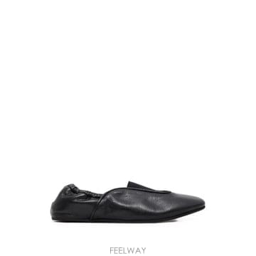 Jacquemus 26 FW ��ũ���� �߷� ����Ŀ�� FOM00227AC18G01 TP45770883226 FW ��ũ���� �߷� ����Ŀ�� FOM00227AC18G01 TP4577088