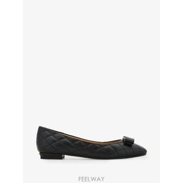 Ferragamo 26 FW ��󰡸� ���� �ٸ��� �߷����� �÷� ���� 798498 TP45777569226 FW ��󰡸� ���� �ٸ��� �߷����� �÷� ���� 798498 T