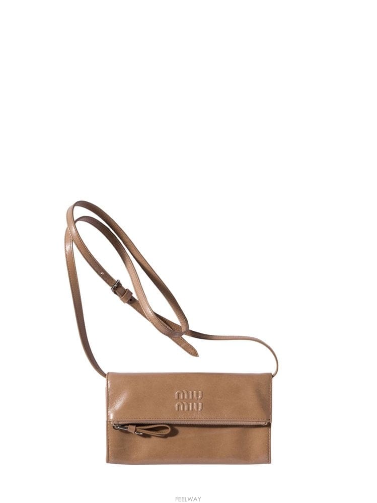 Miu Miu �̿�̿� ���� Ŭ��ġ �� 5MT0482A44F0770 B0192337367�̿�̿� ���� Ŭ��ġ �� 5MT0482A44F0770 B0192337367