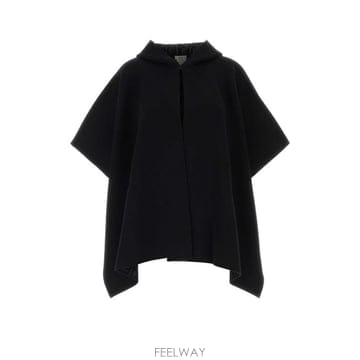 FENDI 26FW ��� ��Ʈ FXX060B1WQ F0D9J Black26FW ��� ��Ʈ FXX060B1WQ F0D9J Black
