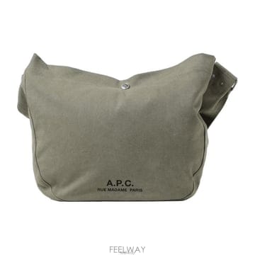 A.P.C. 26FW ����� ���� ũ�ν��� PSAJZ M61939 JAA26FW ����� ���� ũ�ν��� PSAJZ M61939 JAA