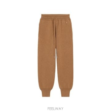 Ami 26FW �ƹ� ��Ʈ����Ʈ ���� UTR929 KN0192280 CAMEL26FW �ƹ� ��Ʈ����Ʈ ���� UTR929 KN0192280 CAMEL