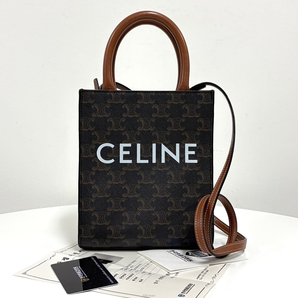 CELINE ������ Ʈ������ ��Ƽ�� �̴� ī�ٽ��� ��Ʈ�鼿���� Ʈ������ ��Ƽ�� �̴� ī�ٽ��� ��Ʈ��
