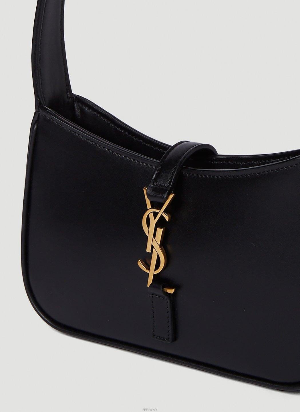 Saint Laurent 23 S/S ���ζ� �� 5 A 7 ȣ�� �̴� ��� �� 710318 2 B011081661823 S/S ���ζ� �� 5 A 7 ȣ�� �̴� ��� �� 710318 2 B011