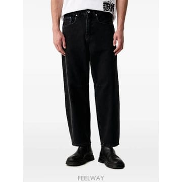 26 FW 칼라거펠트 logo patch jeans B4M100052II TP459300119