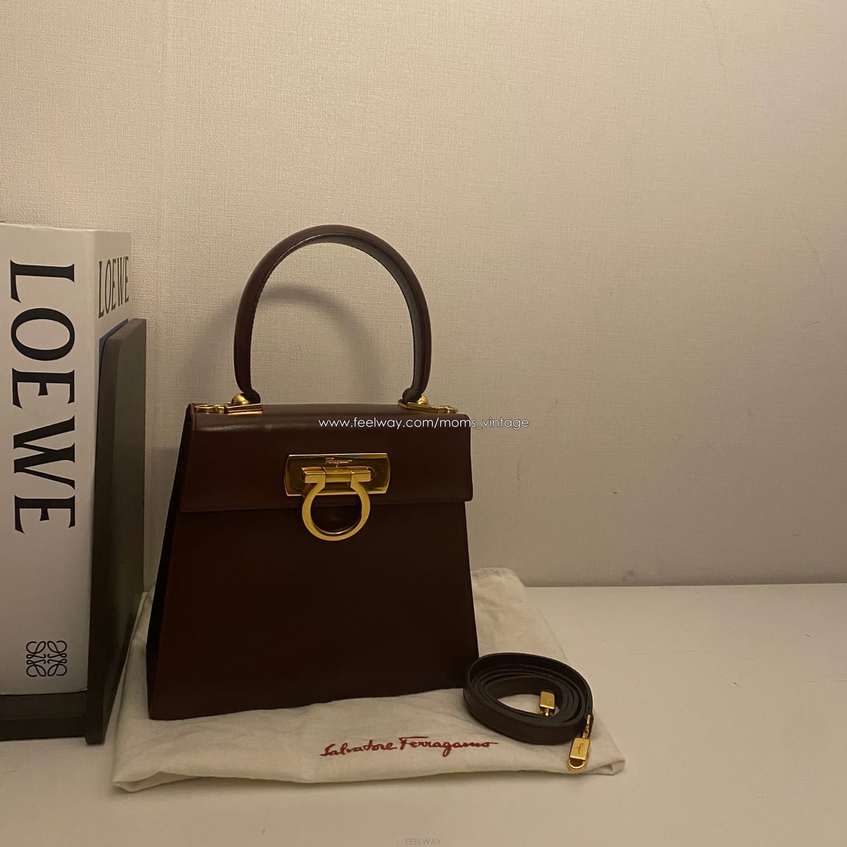 Ferragamo FERRAGAMO / ��Ƽ�� �䷹���� ���� ���� ��ġ�� ���� �̸��� / �����̹�FERRAGAMO / ��Ƽ�� �䷹���� ���� ���� ��ġ�� ���� ��