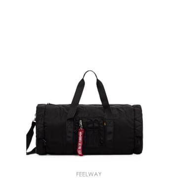 26 FW 알파인더스트리 로고 프린트 퀼팅 트리밍 트래블 백 268907 TP457073035
