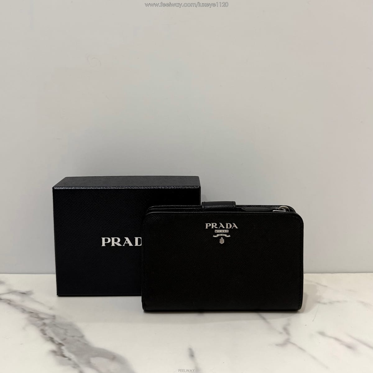 PRADA ����� ���ǾƳ� ��Ż�ΰ� ������ ������ ���� 1ML225����� ���ǾƳ� ��Ż�ΰ� ������ ������ ���� 1ML225
