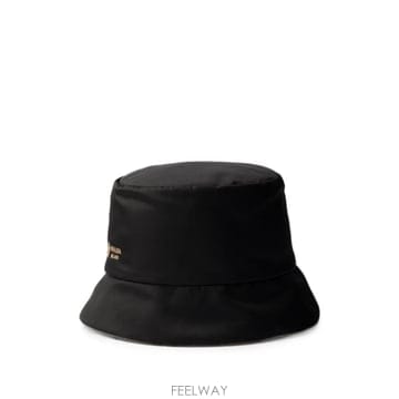 프라다 리버서블 버킷햇