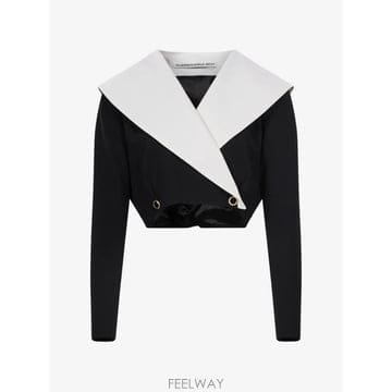 26 FW 알렉산드라리치 배색 칼라 크롭 재킷 FABX4528F2335 TP457055770