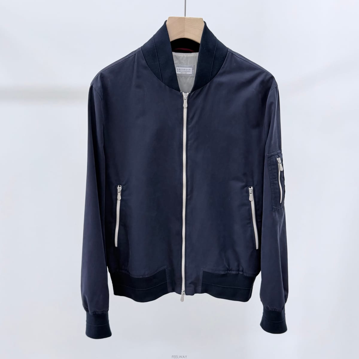Brunello Cucinelli [S+��/48] ���ڷ� ��ġ�ڸ� ������ ���� ���� ���̺�[S+��/48] ���ڷ� ��ġ�ڸ� ������ ���� ���� ���̺�