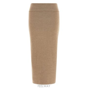 Jacquemus 26 FW ��ũ���� ������ ��ĿƮ SKW00633AK00185 TP45493315526 FW ��ũ���� ������ ��ĿƮ SKW00633AK00185 TP4549331