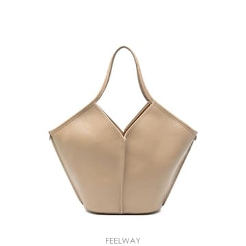 26 FW 헤레우 카렐라 레더 토트 백 CALDWBA26 TP456651499