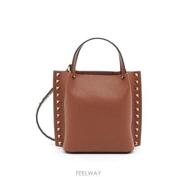 Valentino 26 FW �߷�Ƽ�� ����ٴ� �����͵� ���� �׷��̴� ī����Ų ���� �� WB0K68CDV TP45475258326 FW �߷�Ƽ�� ����ٴ� �����͵� ���� �׷��̴� ī����