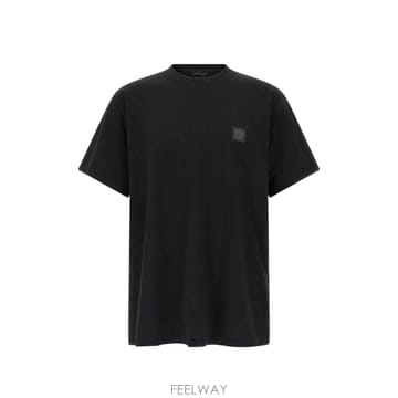Stone Island 26 FW ������Ϸ��� 2100021 ������ ��ư ���� ũ������ SI ����Ʈ Ƽ���� L1S152100021S26 FW ������Ϸ��� 2100021 ������ ��ư ���� ũ������ S