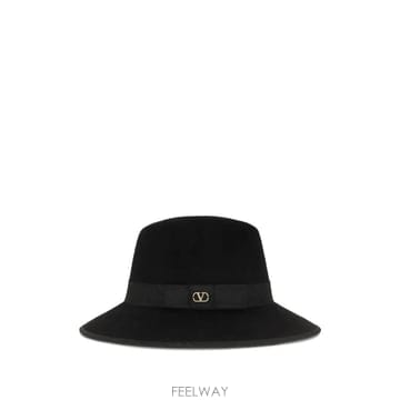 26 FW 발렌티노 가라바니 브이로고 페도라 벨벳 이펙트 모자 9W2HAA12RKX TP454658740
