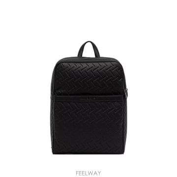 26 FW Armani Exchange 엠보스드 로고 그레인 이펙트 백팩 XM002596AF22652 TP4