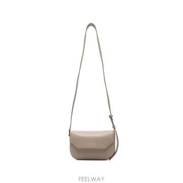 Armani 26 FW �Ƹ����� �׷��̴� ���� �̴� ũ�ν� �� EW005673AF29459 TP45672678226 FW �Ƹ����� �׷��̴� ���� �̴� ũ�ν� �� EW005673AF
