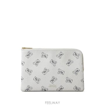 Undercover 26 FW ���Ŀ�� ���� ����Ʈ Ŭ��ġ UCX9P92 TP45700205426 FW ���Ŀ�� ���� ����Ʈ Ŭ��ġ UCX9P92 TP457002054