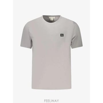 Calvin Klein 26 FW Ķ��Ŭ���� �ΰ� ��ġ Ƽ���� LV04RC272G TP45432203626 FW Ķ��Ŭ���� �ΰ� ��ġ Ƽ���� LV04RC272G TP4543220