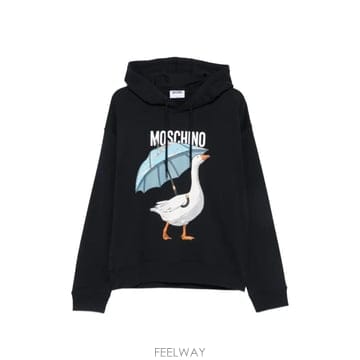 Moschino 26 FW ��Ű�� �ΰ� ����Ʈ �ĵ�Ƽ J17095228 TP45590535726 FW ��Ű�� �ΰ� ����Ʈ �ĵ�Ƽ J17095228 TP45590535