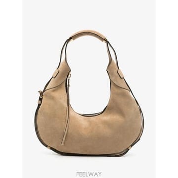Moschino 26 FW ��Ű�� ũ����Ʈ ������ ��� �� MC4047PP1POF TP45625174026 FW ��Ű�� ũ����Ʈ ������ ��� �� MC4047PP1POF TP