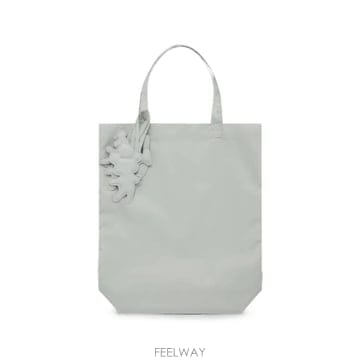 26 FW 꼼데가르송 베어 참 로고 태그 토트 백 FQK201 TP456681862