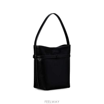Calvin Klein 26 FW Ķ��Ŭ���� ��Ʈ��Ʈ ��Ƽġ ��Ŭ ������ ��Ŷ �� LV04F3551GUB1 TP45609161626 FW Ķ��Ŭ���� ��Ʈ��Ʈ ��Ƽġ ��Ŭ ������ ��Ŷ ��