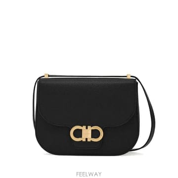 Ferragamo 26 FW ��󰡸� ���� ��ġ�� �뽺 ��콺 ũ�ν� �� 781033 TP45947635826 FW ��󰡸� ���� ��ġ�� �뽺 ��콺 ũ�ν� �� 78103
