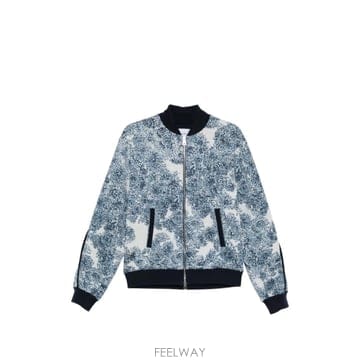Givenchy 26 FW ����� ��ư ���� ����Ʈ ��Ƣ�� �� ������ BM01HT31BW TP45446911226 FW ����� ��ư ���� ����Ʈ ��Ƣ�� �� ������ BM01HT3
