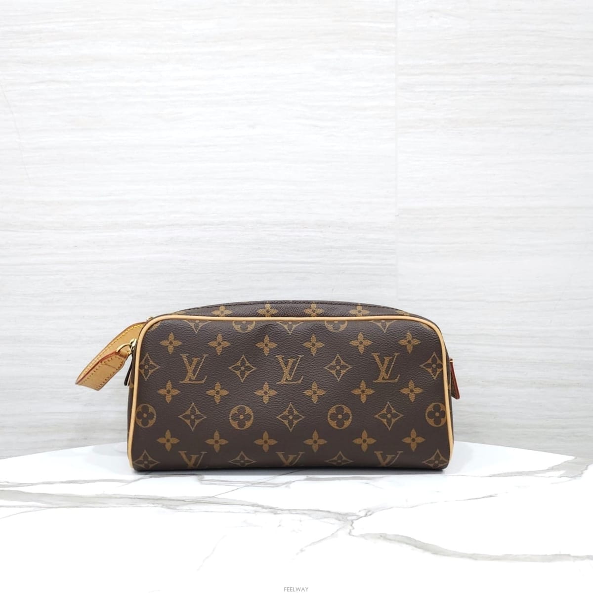 Louis Vuitton [������] ���̺��� �� ŰƮ ���׷� ���Ϸ� �Ŀ�ġ M44494[������] ���̺��� �� ŰƮ ���׷� ���Ϸ� �Ŀ�ġ M4449