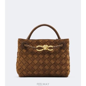 Bottega Veneta ������� Bottega Veneta Andiamo ��Ʈ��ġ���� �̴� �����̵� ž �ڵ� �鱹����� Bottega Veneta Andiamo ��Ʈ��ġ���� �̴� ����