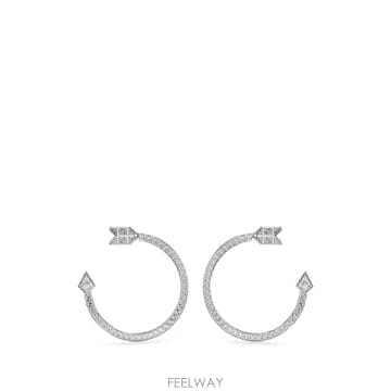 26 FW 스와로브스키 이딜리아 크리스털 장식 애로우 후프 이어링 5741522 TP457477048
