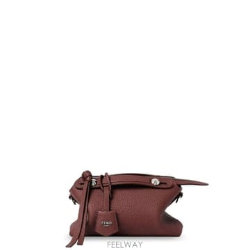 FENDI �δ��� FENDI ��� ���ǵ� ��Ʈ���δ��� FENDI ��� ���ǵ� ��Ʈ��