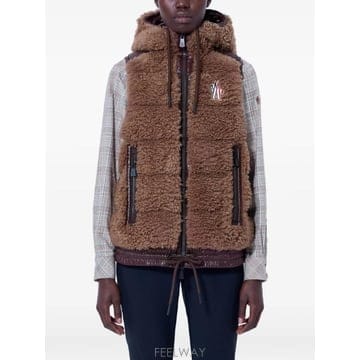 Moncler 26 FW ��Ŭ���� �׷���� �ΰ� ��ġ �ĵ� ����Ʈ L20988G00024899A9 TP45947101026 FW ��Ŭ���� �׷���� �ΰ� ��ġ �ĵ� ����Ʈ L20988G0