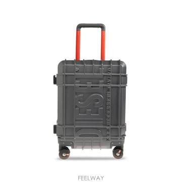 당일배송 디젤 엠보스드 로고 여행용 캐리어