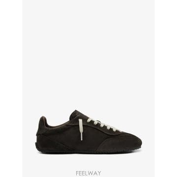 26 FW 악셀아리가토 스웨이드 데이즈 러너 스니커즈 F4286006 TP457126236