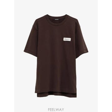 Jacquemus ���Ϲ�� ��ũ���� ���״� �ΰ� ��ġ Ƽ�������Ϲ�� ��ũ���� ���״� �ΰ� ��ġ Ƽ����