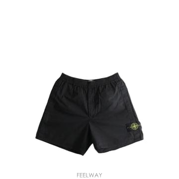 당일배송 스톤아일랜드 L100001 스트레치 코튼 텔라 파라카두트 버뮤다 쇼츠