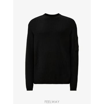 당일배송 CP컴퍼니 로고 패치 크루넥 스웨터