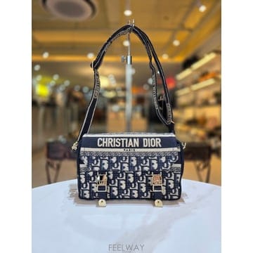 DIOR ��� ������ũ ķ�� ���� ũ�ν��� M1241ORW��� ������ũ ķ�� ���� ũ�ν��� M1241ORW