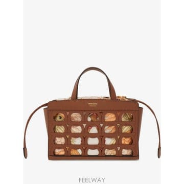 Ferragamo 26 FW ��󰡸� �̴� ��Ʈ �� 793429 TP45437954126 FW ��󰡸� �̴� ��Ʈ �� 793429 TP454379541