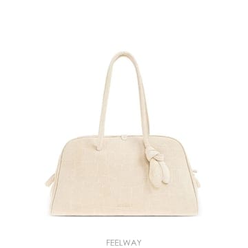 Jacquemus 26 FW ��ũ���� �������� ���� ž �ڵ� ��Ʈ �� BAU00417AC07A09 TP45505520426 FW ��ũ���� �������� ���� ž �ڵ� ��Ʈ �� BAU00417A