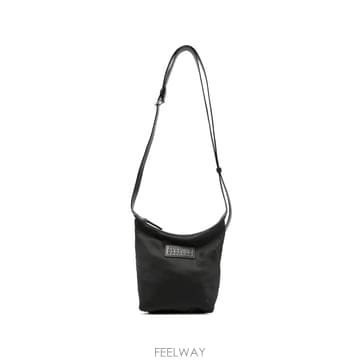 Maison Margiela 26 FW �������������� �ΰ� ��ġ ũ�ν� �� SB6WG0026DP9062 TP45765760426 FW �������������� �ΰ� ��ġ ũ�ν� �� SB6WG0026DP90
