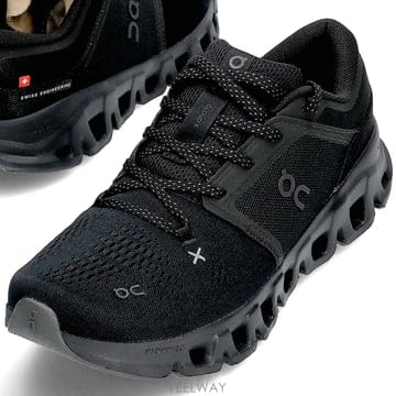 On Running ������ 26FW �·��� Ŭ���� X5 ����Ŀ�� 3MG30081043 BLACK BLACK������ 26FW �·��� Ŭ���� X5 ����Ŀ�� 3MG30081043 BL