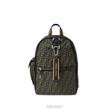 FENDI 26 FW ��� Ŭ���� FF ��ī ���� 7VZ096B12N TP45942313526 FW ��� Ŭ���� FF ��ī ���� 7VZ096B12N TP459423135