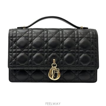 DIOR ��� ���� �̽� ��� ž �ڵ�� ���� M0997��� ���� �̽� ��� ž �ڵ�� ���� M0997